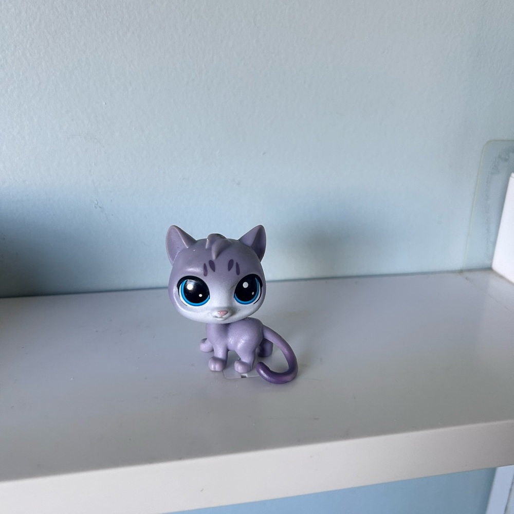 Littlest Pet Shop
(LPS) #73 North Felino